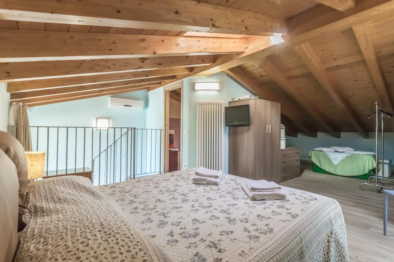 Apartment Rebecca - Tremezzina Mezzegra Εξωτερικό φωτογραφία