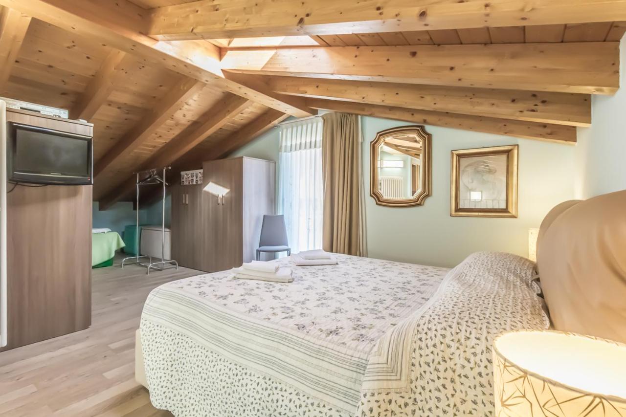 Apartment Rebecca - Tremezzina Mezzegra Εξωτερικό φωτογραφία