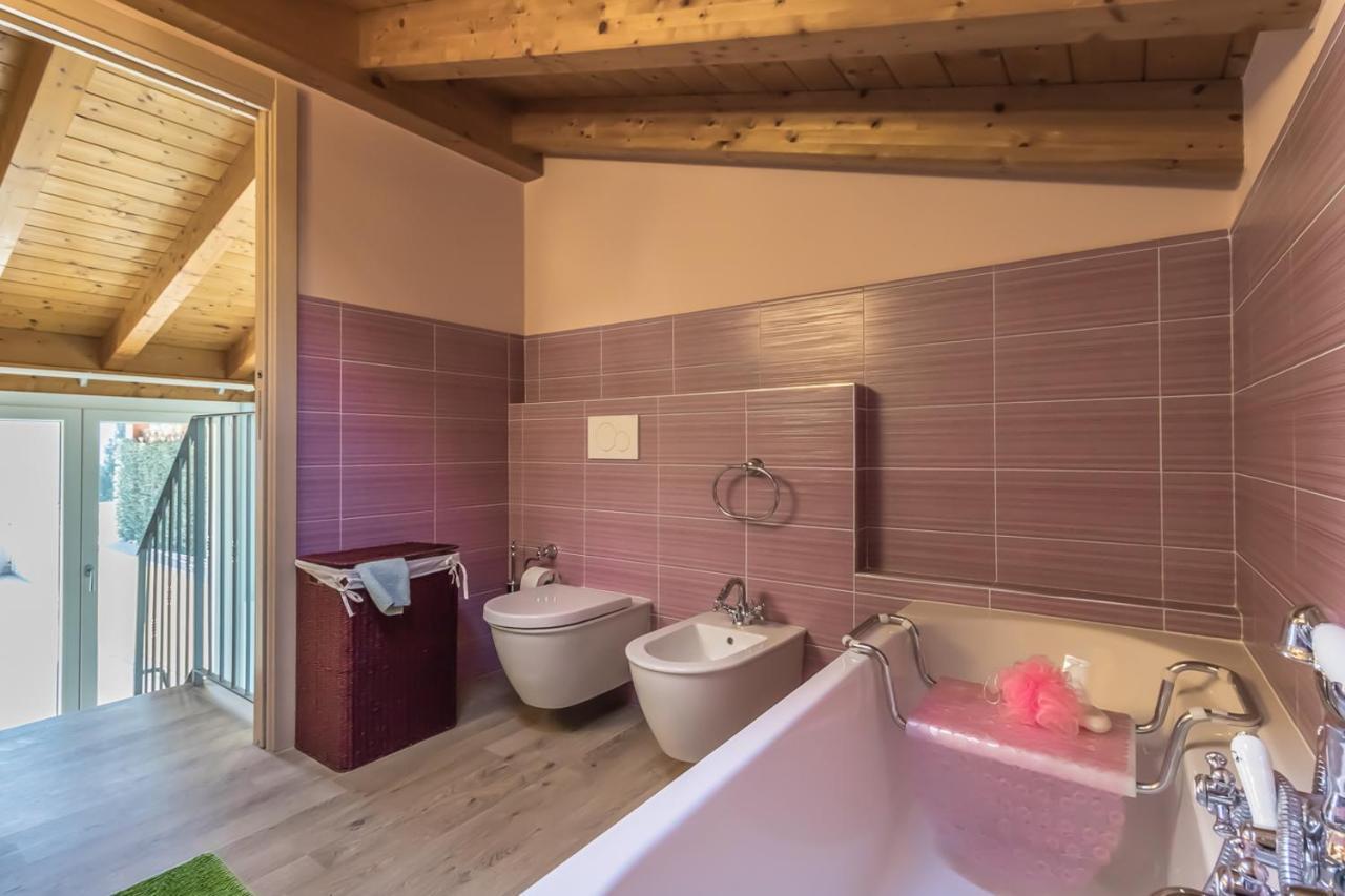 Apartment Rebecca - Tremezzina Mezzegra Εξωτερικό φωτογραφία